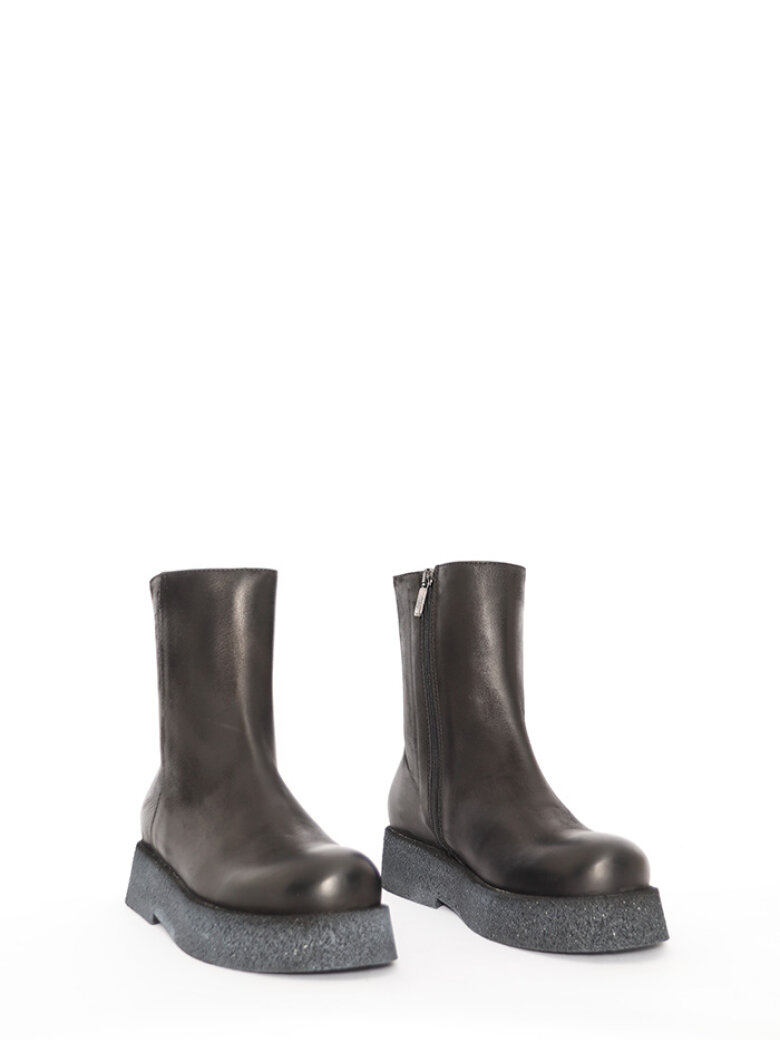 Lofina - Boot with zipper