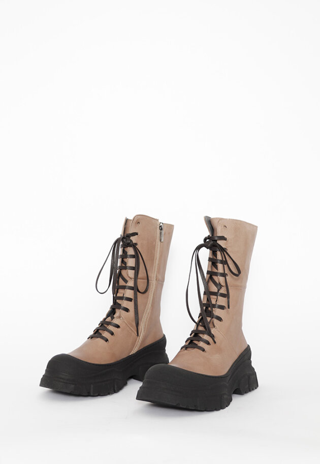 Lofina - Boot with laces
