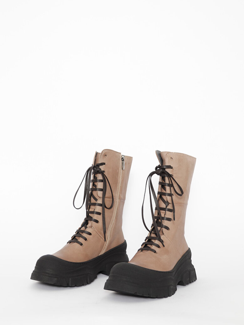 Lofina - Boot with laces