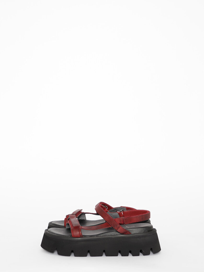 Lofina - Sandal med velcro