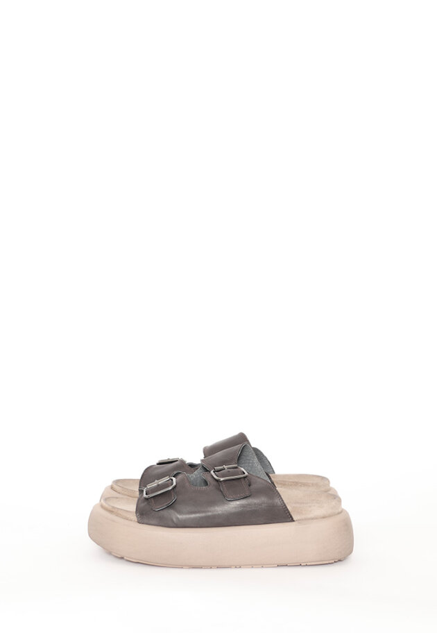 Lofina - Sandal with buckles