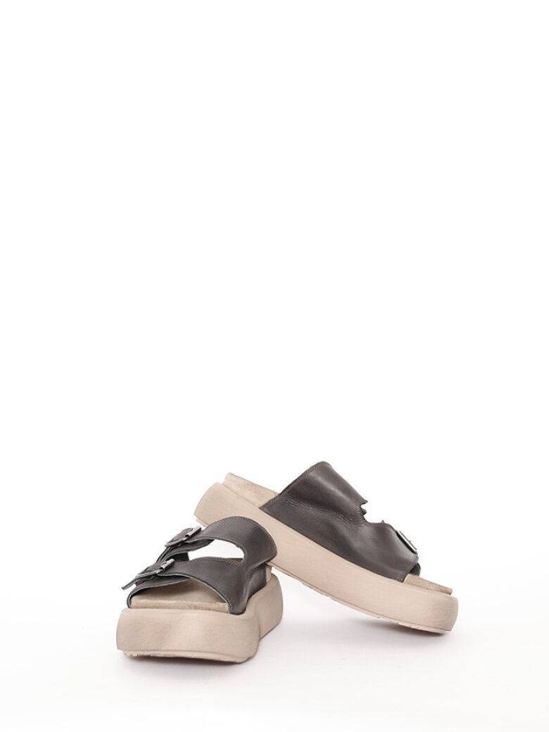 Lofina - Sandal with buckles