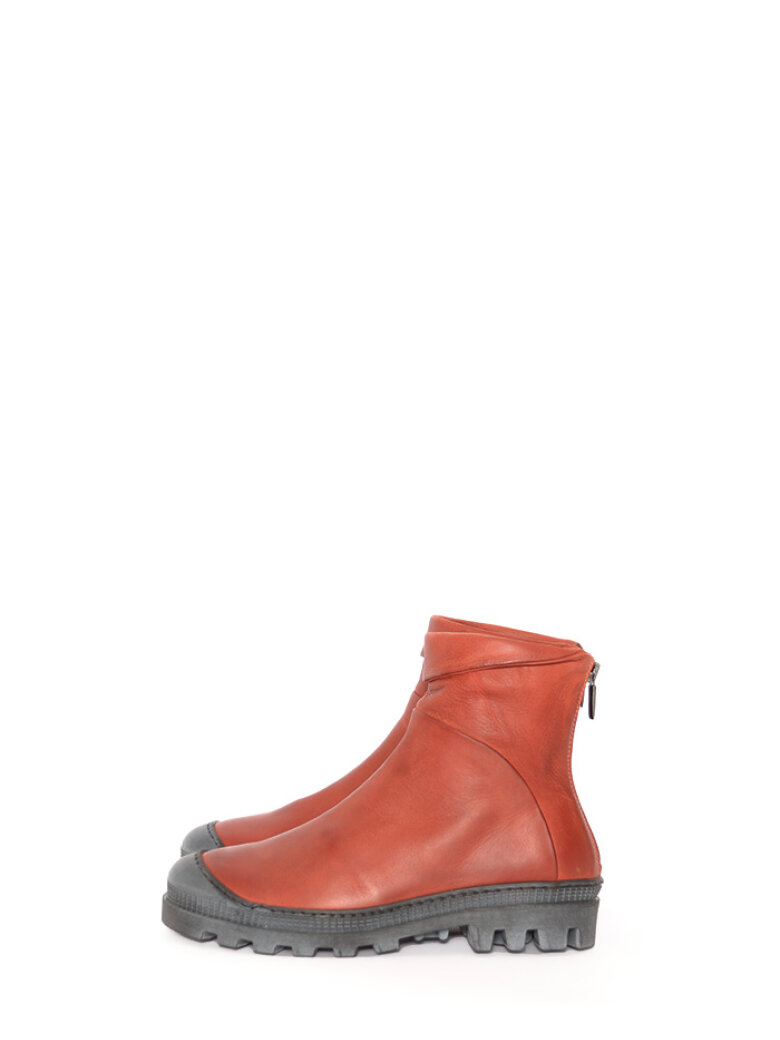 Lofina - Boot with back zipper