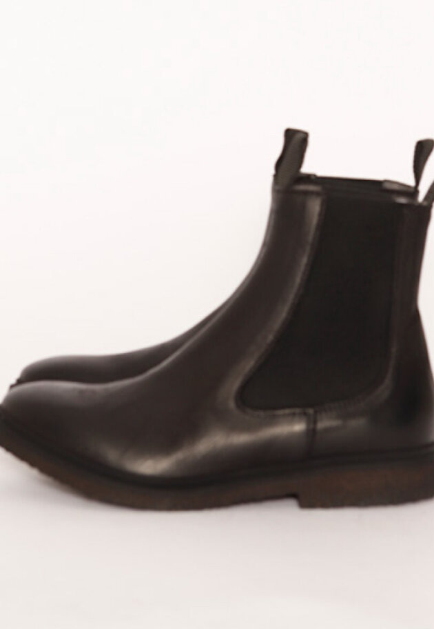 Lofina - Bootie with a raw rubber sole and elastics