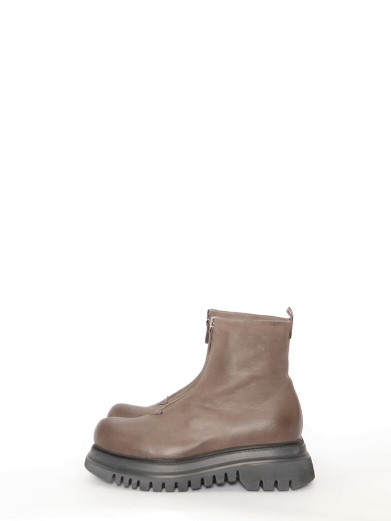 Lofina - Boot with front zipper