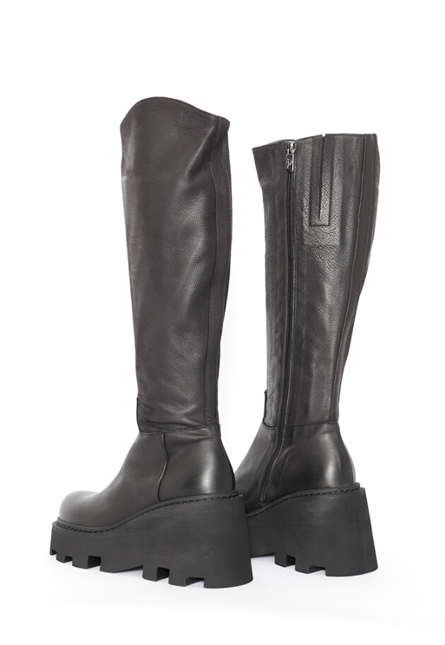 Lofina - Long boot with zipper