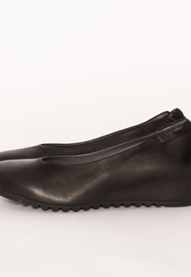 Lofina - Lofina shoe with a wedge heel