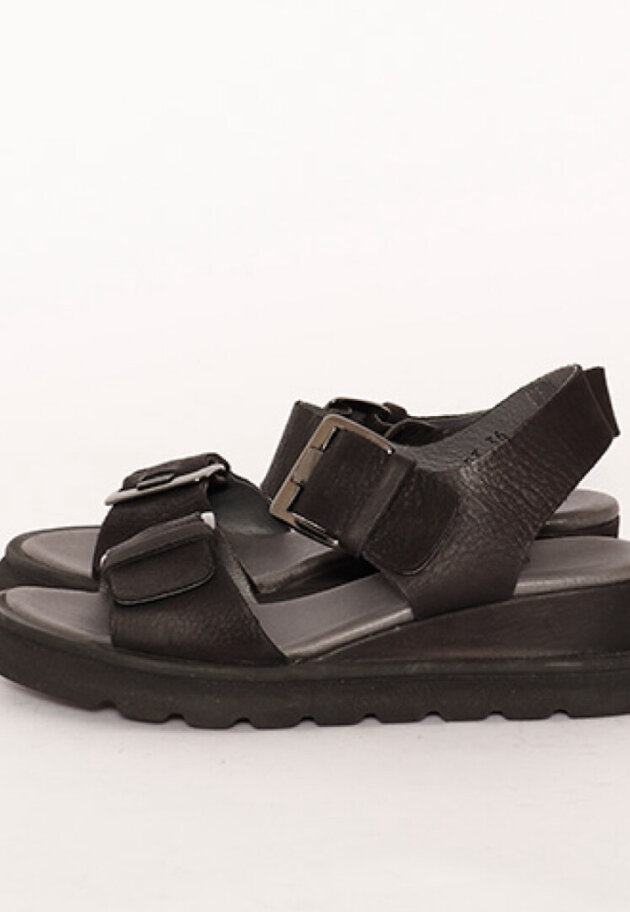 Lofina - Lofina sandal med kilehæl Lofina - Lofina sandal med kilehæl