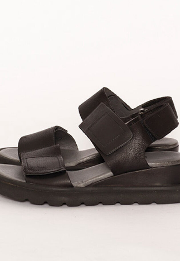 Lofina - Lofina sandal med kilehæl