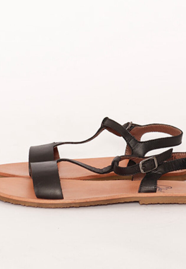 Lofina - Lofina sandal med spænde