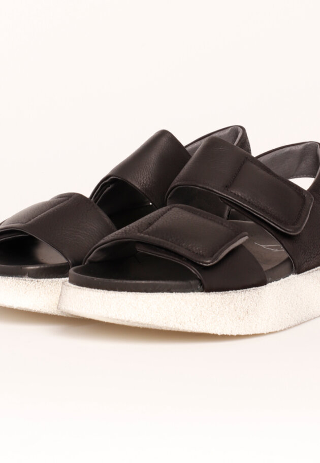 Lofina - Sandal with a micro sole