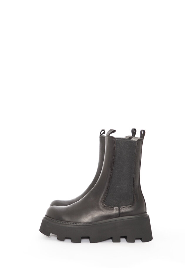 Lofina - Lofina boots with a chunky sole