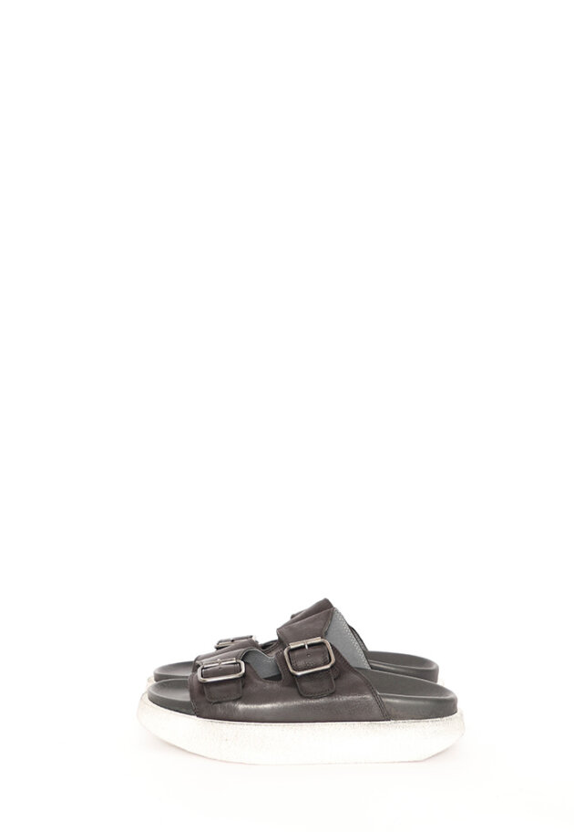 Lofina - Sandal with a micro sole and buckles