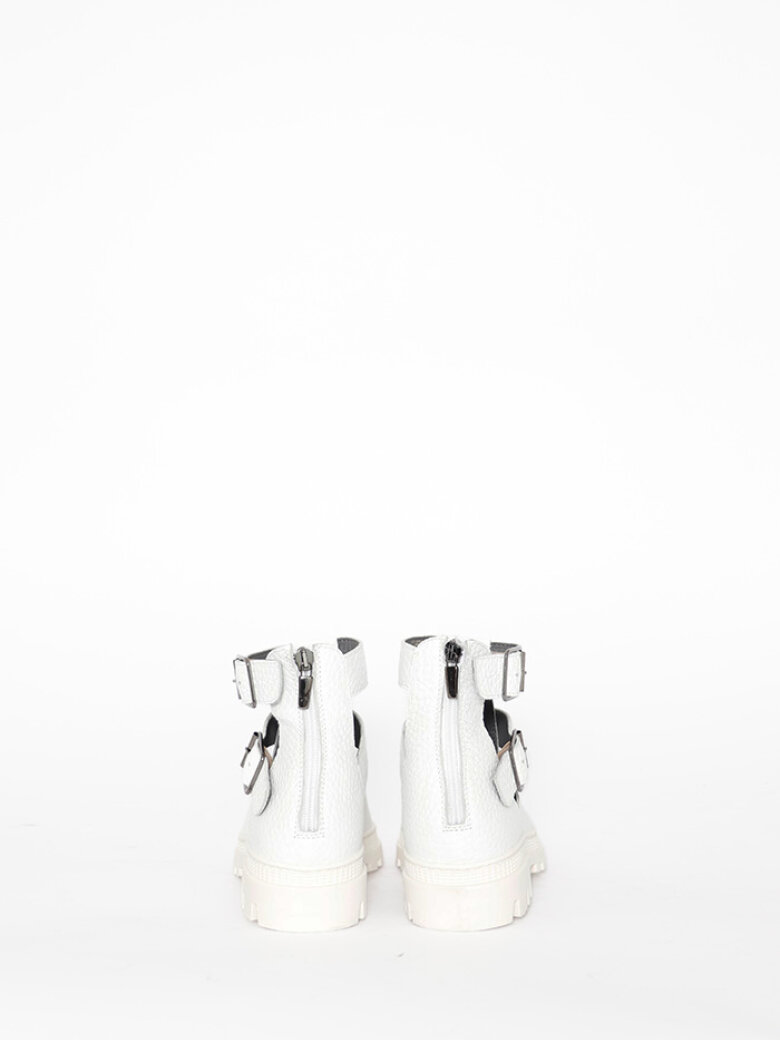 Lofina - Open shoe with buckles and zipper