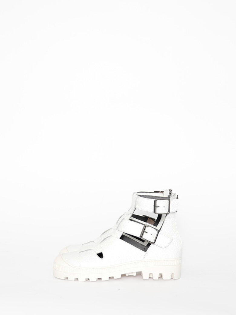 Lofina - Open shoe with buckles and zipper