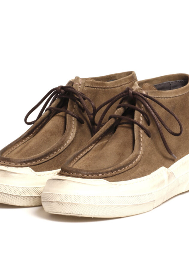 Lofina - Men shoe with a white sole and elastic