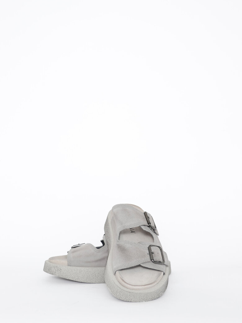 Lofina - Sandal with adjustable buckles