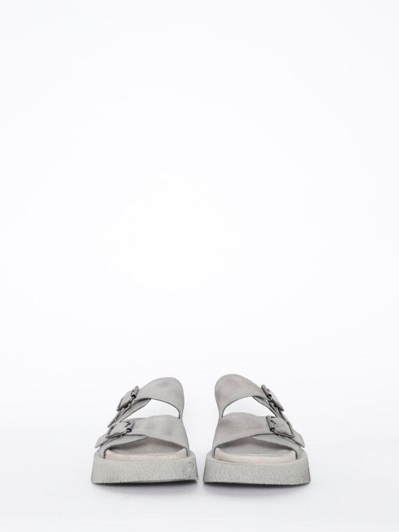 Lofina - Sandal with adjustable buckles