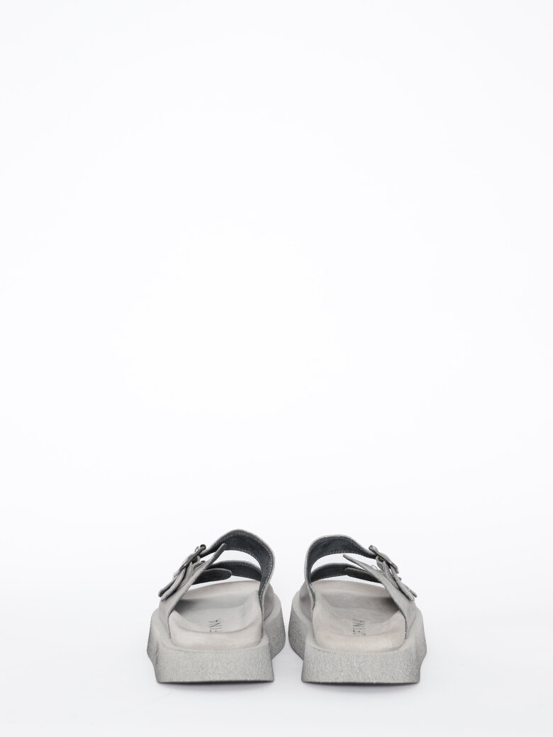 Lofina - Sandal with adjustable buckles