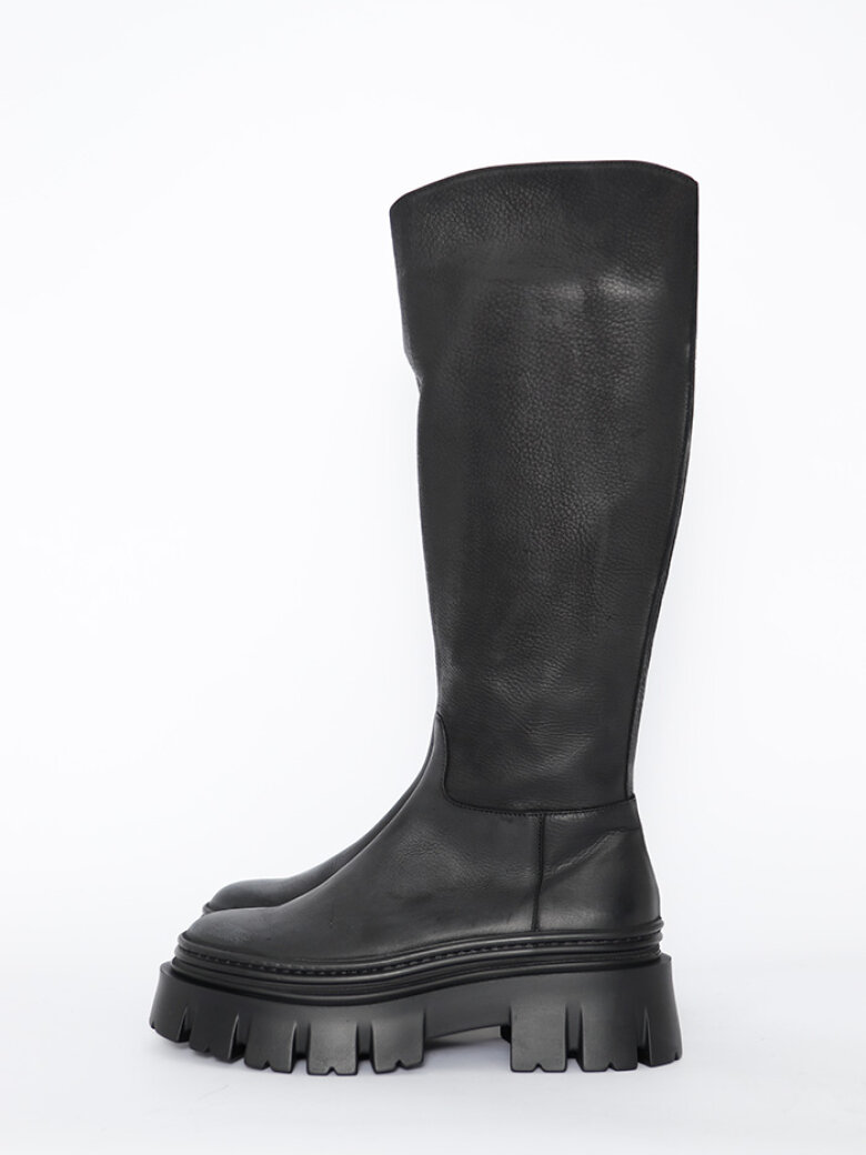 Lofina - Long boot with zipper