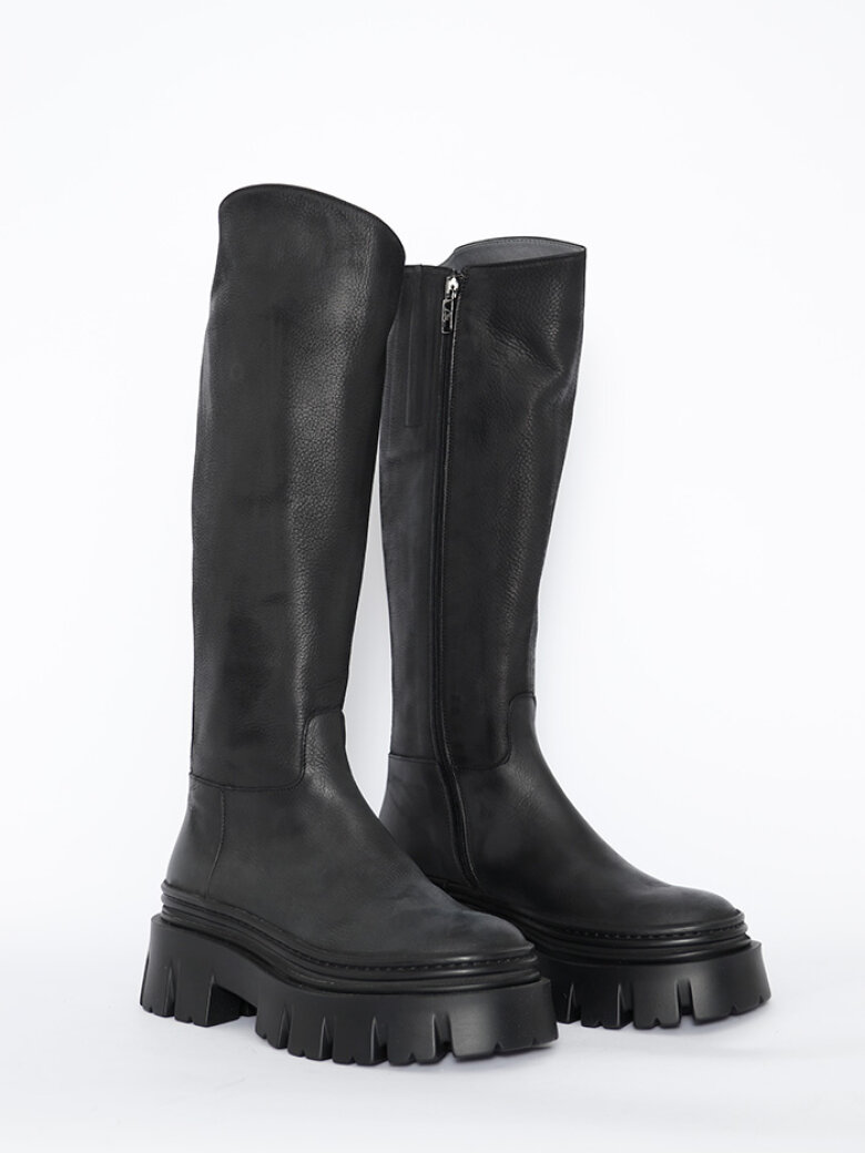 Lofina - Long boot with zipper