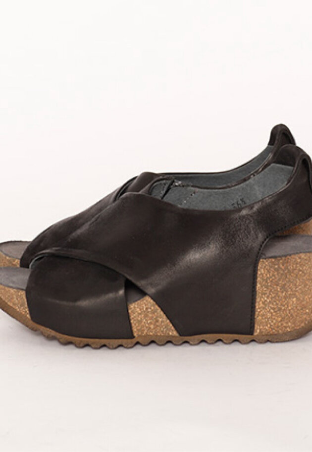 Lofina - Sandal with wedge heel