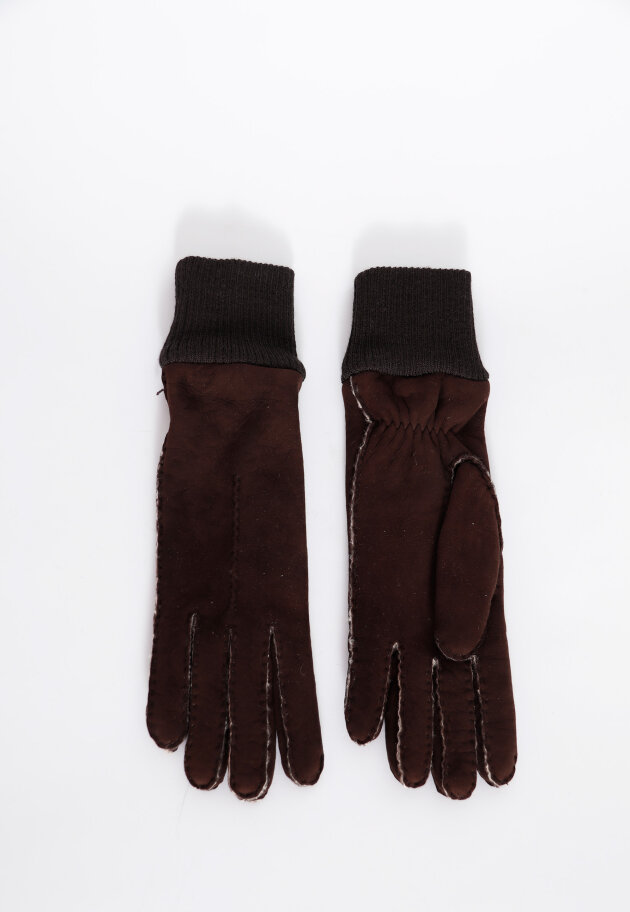 Gloves made in sheepskin