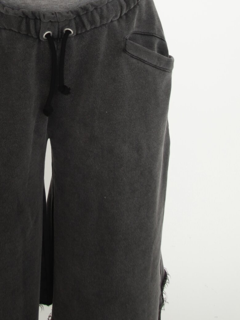 Sort Aarhus - Pants in wide fit