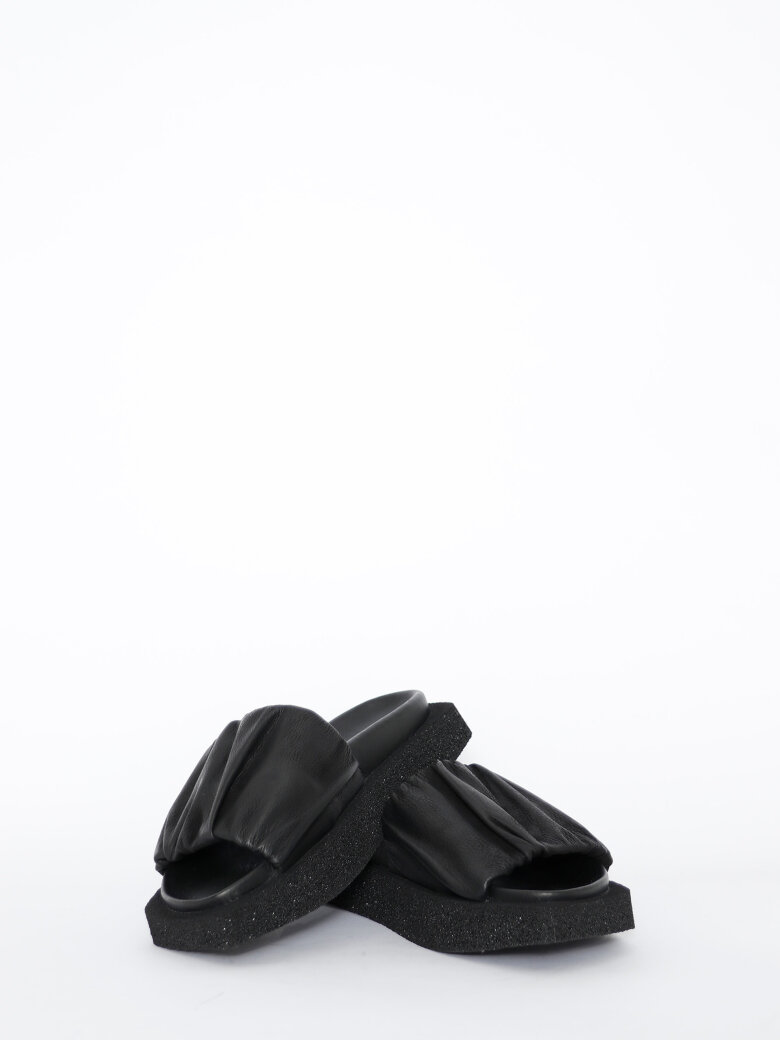 Lofina - Kantet sandal
