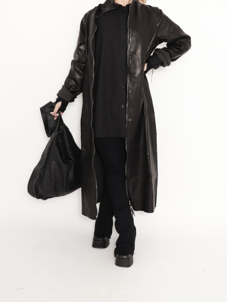 Sort Aarhus - Long stretch leather jacket with zipper and collar