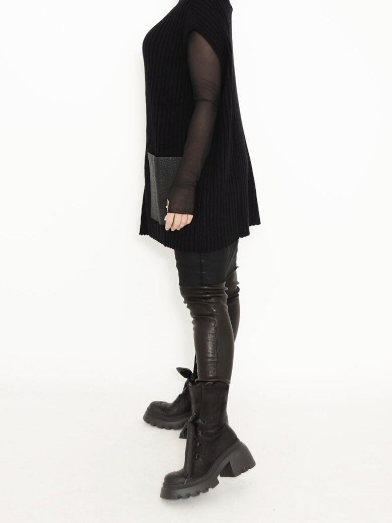 Sort Aarhus - Knit vest with leather pockets