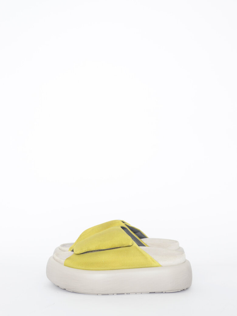 Lofina - Sandal with velcro closure