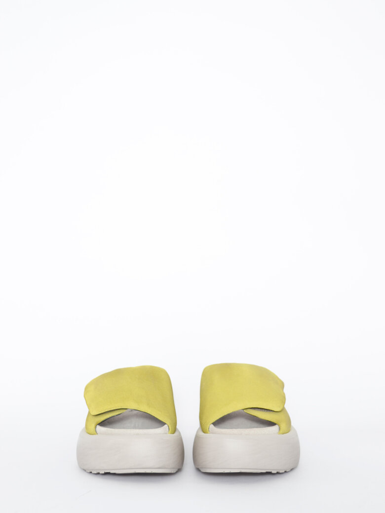 Lofina - Sandal with velcro closure