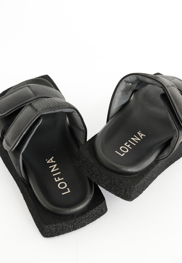 Lofina - Squared sandal with velcro