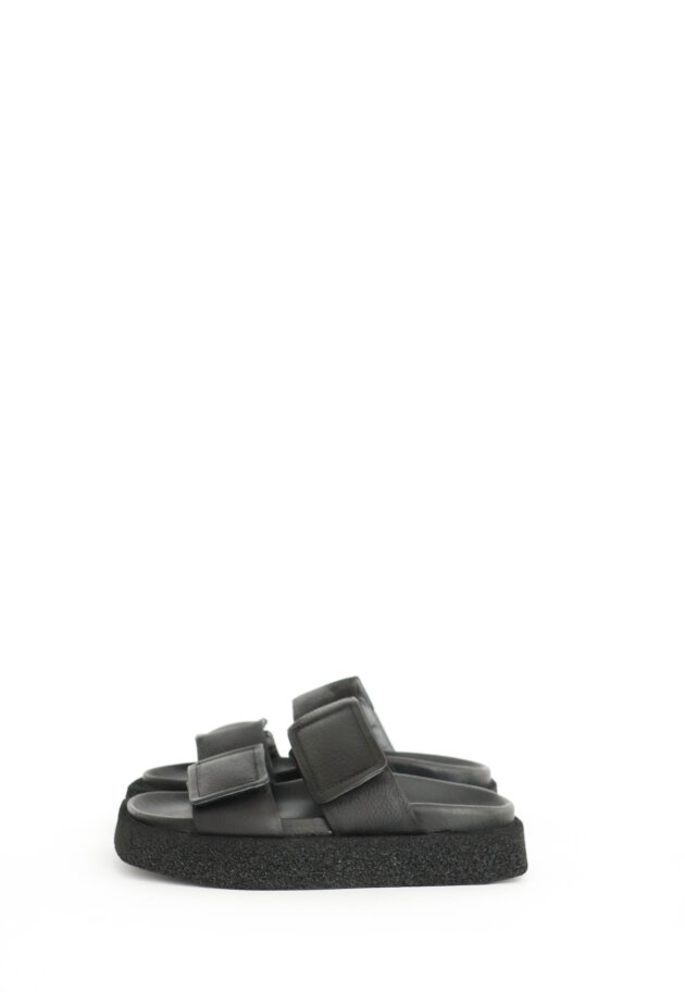 Lofina - Squared sandal with velcro