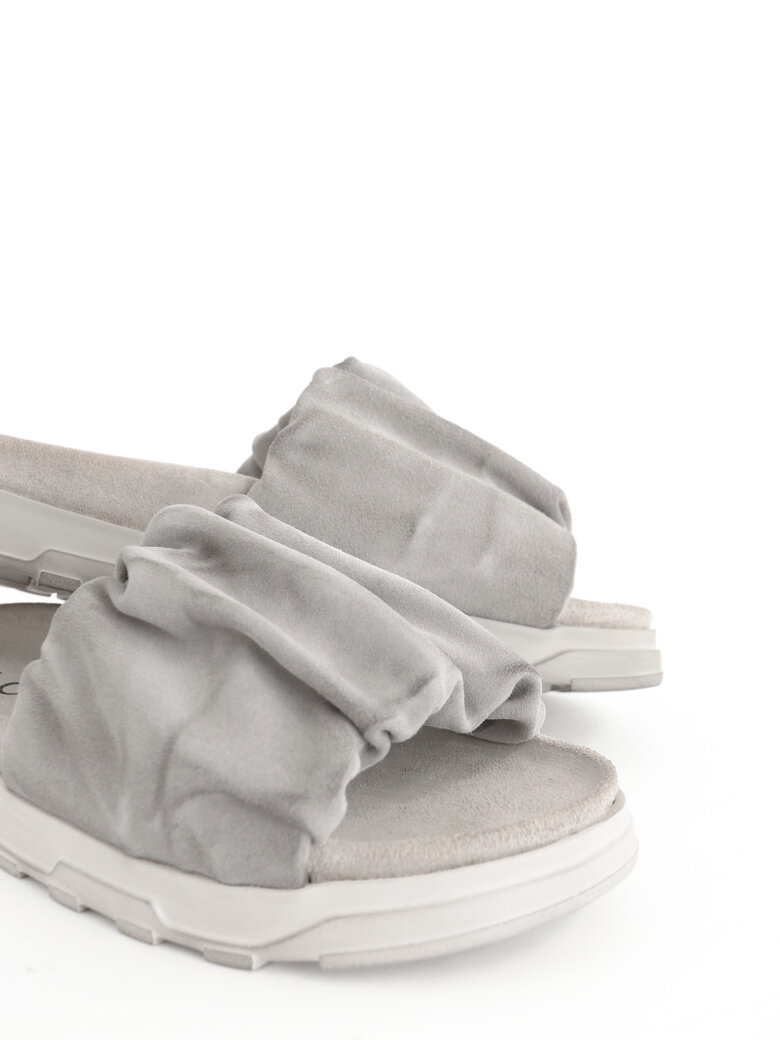 Lofina - Sandal in suede