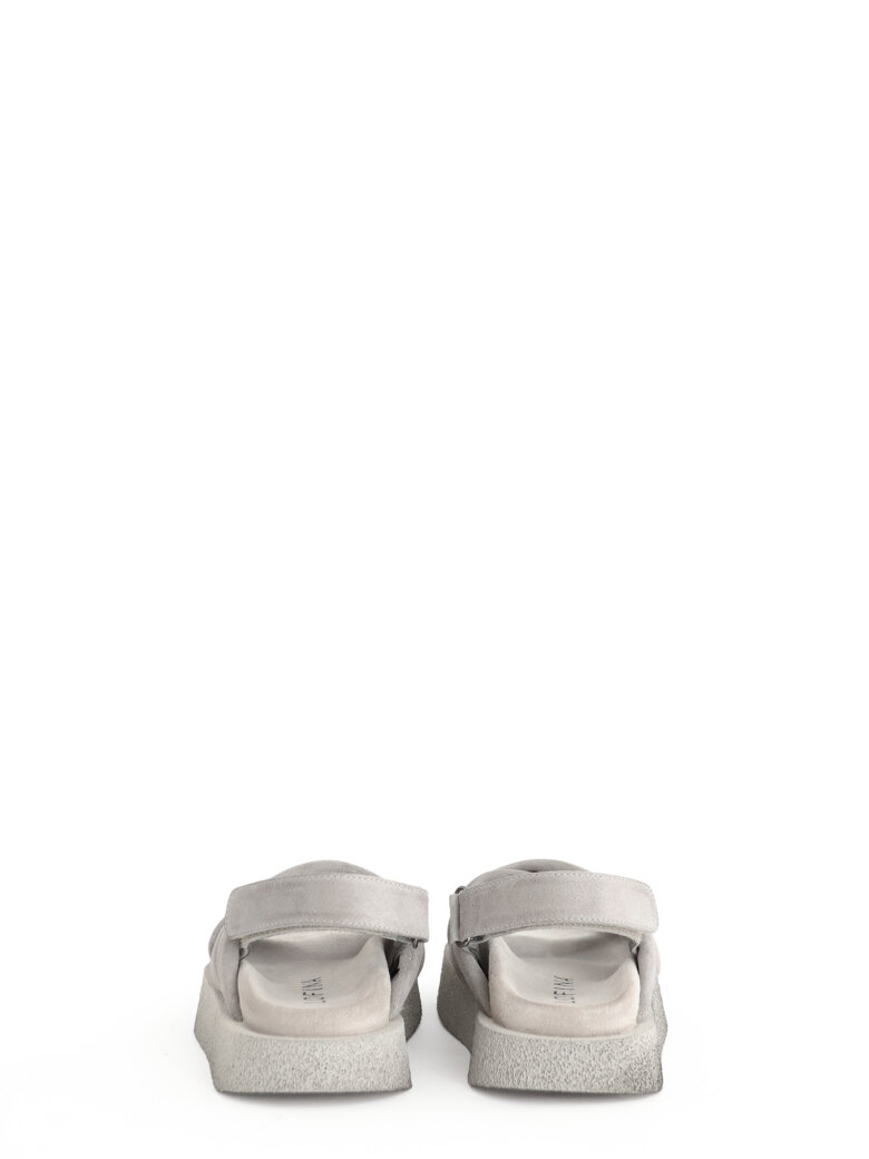 Lofina - Sandal in suede with velcro closure