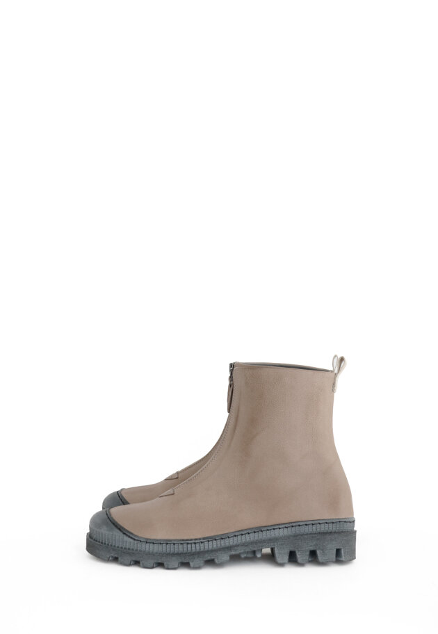 Lofina - Boot with front zipper