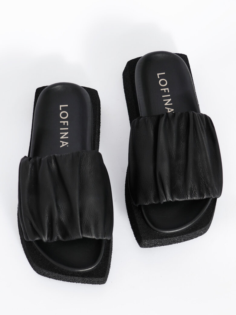 Lofina - Kantet sandal
