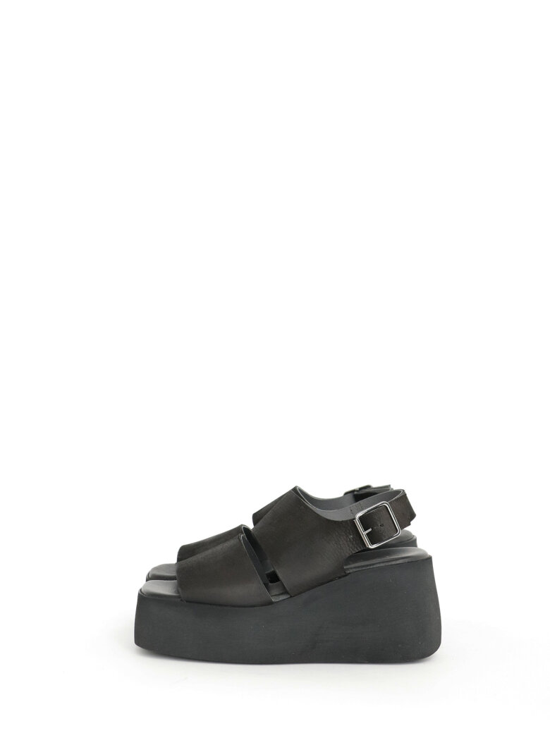 Lofina - Sandal med spænde