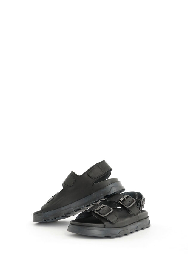 Lofina - Sandal with buckle closure 
