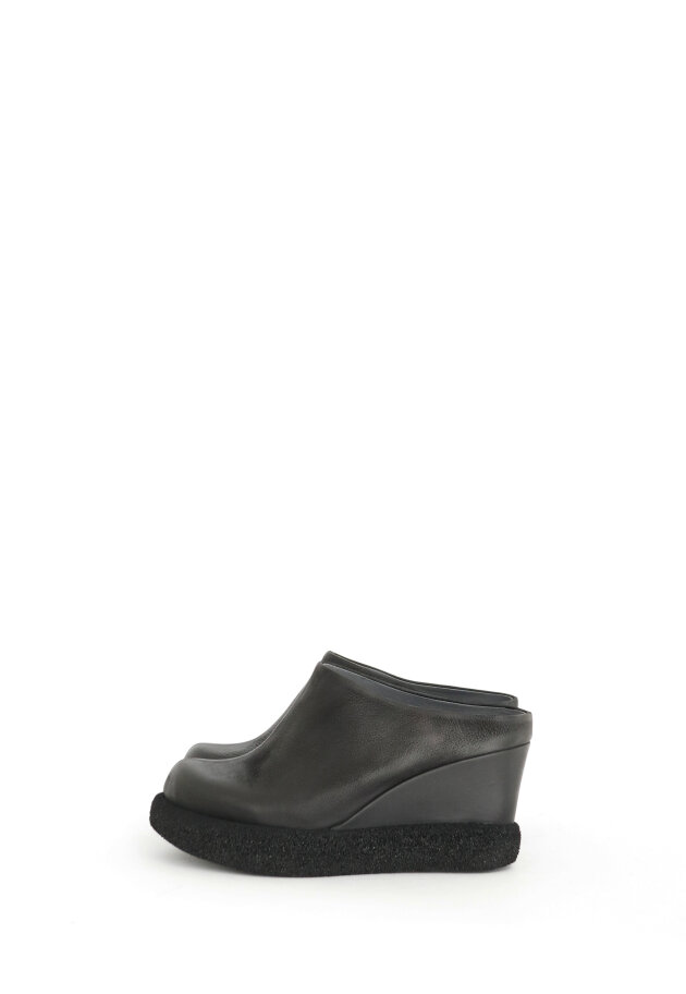 Lofina - Shoe with wedge heel