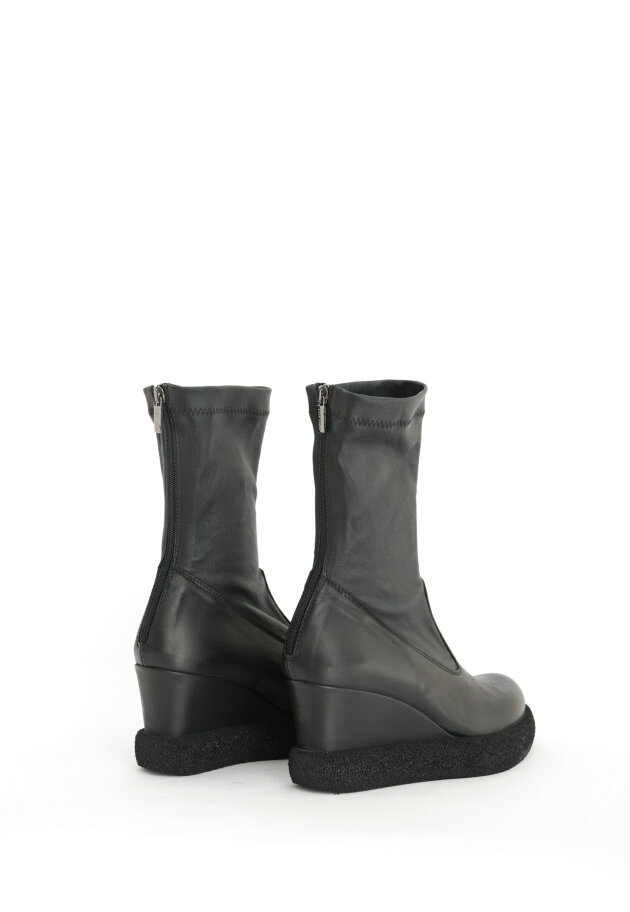 Lofina - Boot with wedge heel