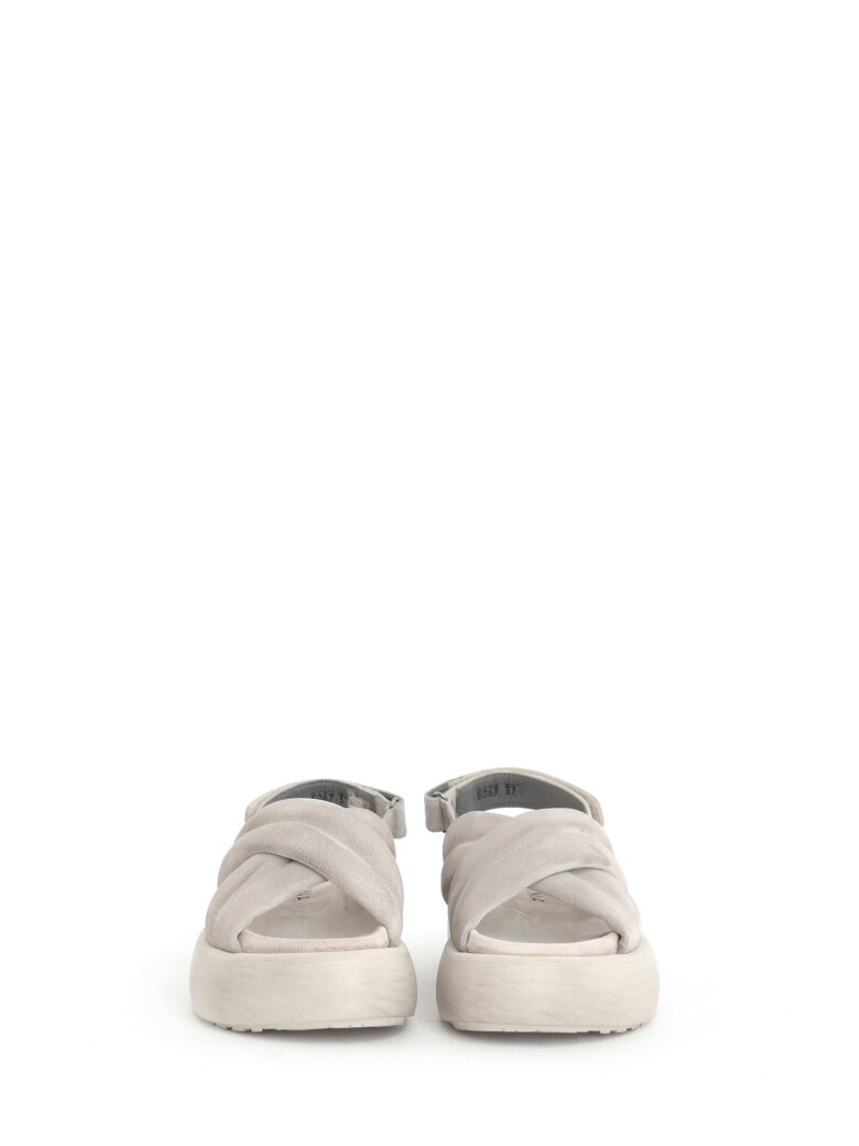 Lofina - Sandal in suede with velcro closure