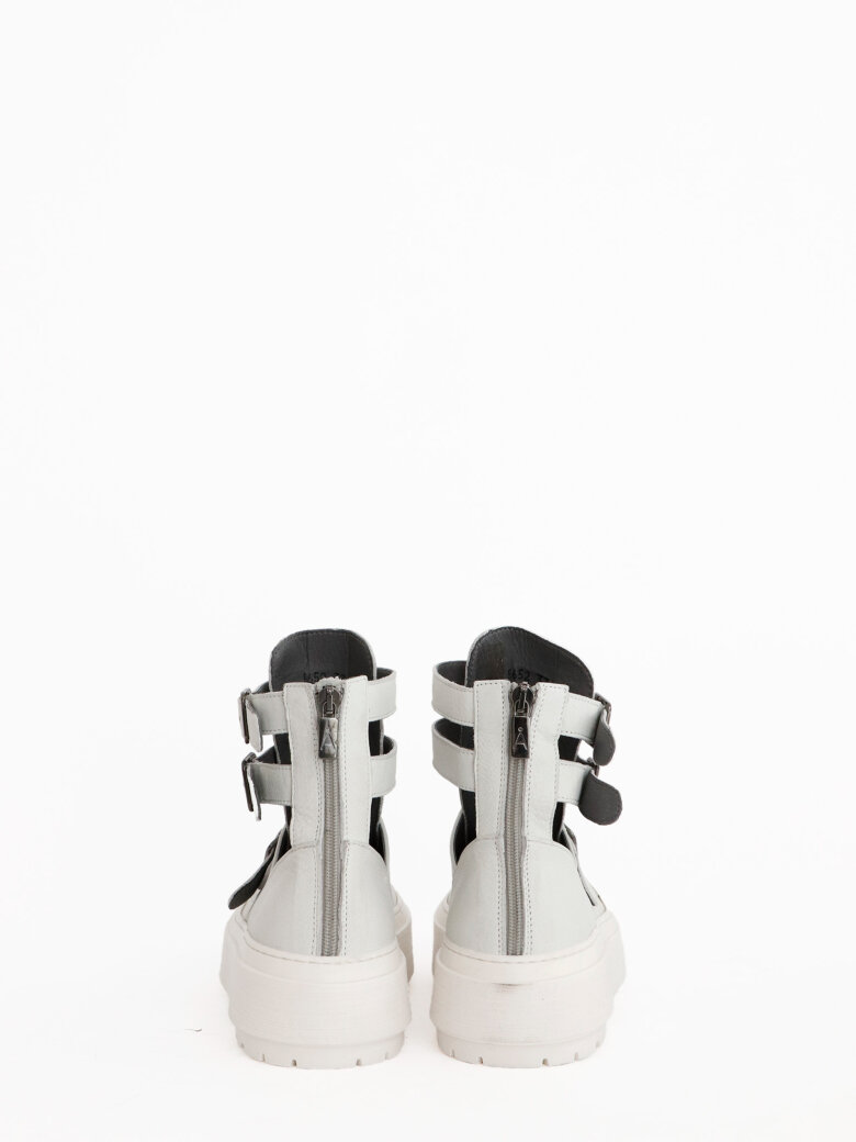 Sort Aarhus - Open shoe with buckles, zipper and rubber sole
