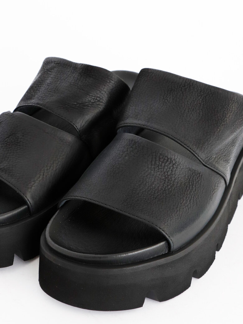 Lofina - Sandal med åben tå