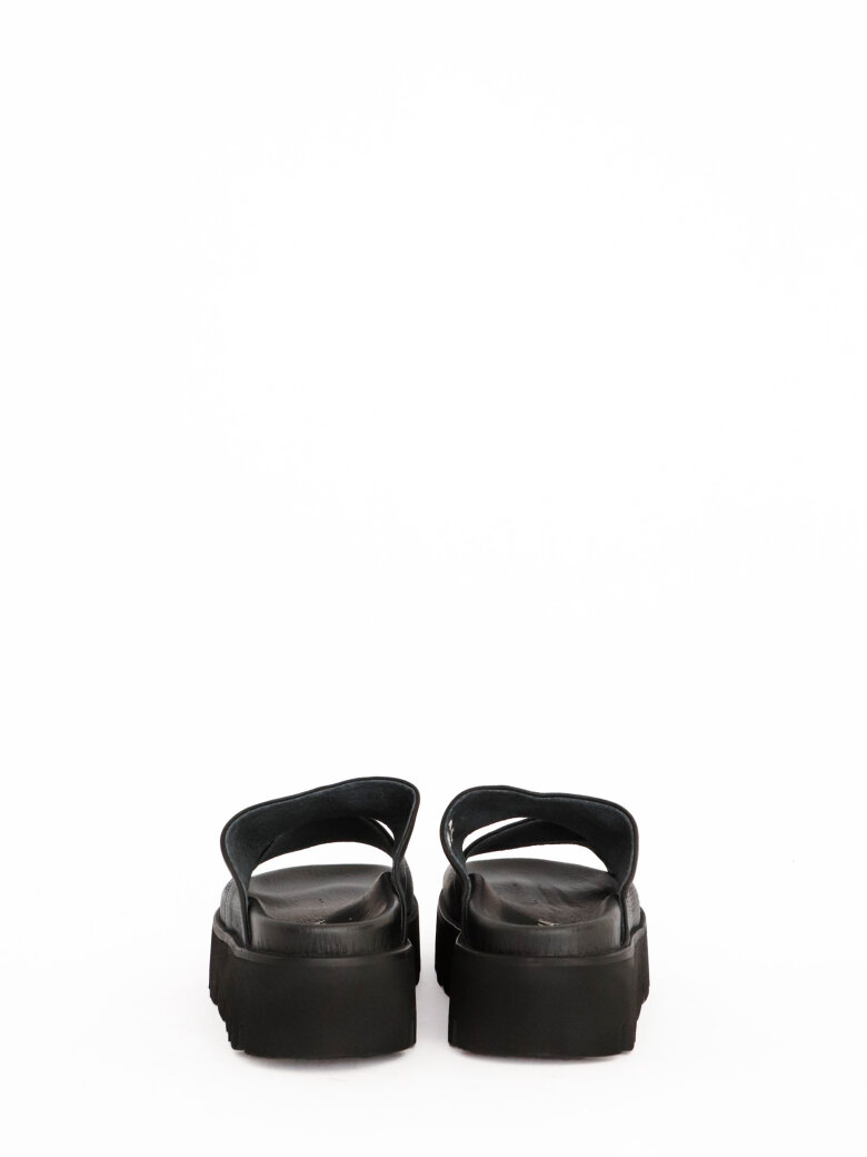 Lofina - Sandal med åben tå