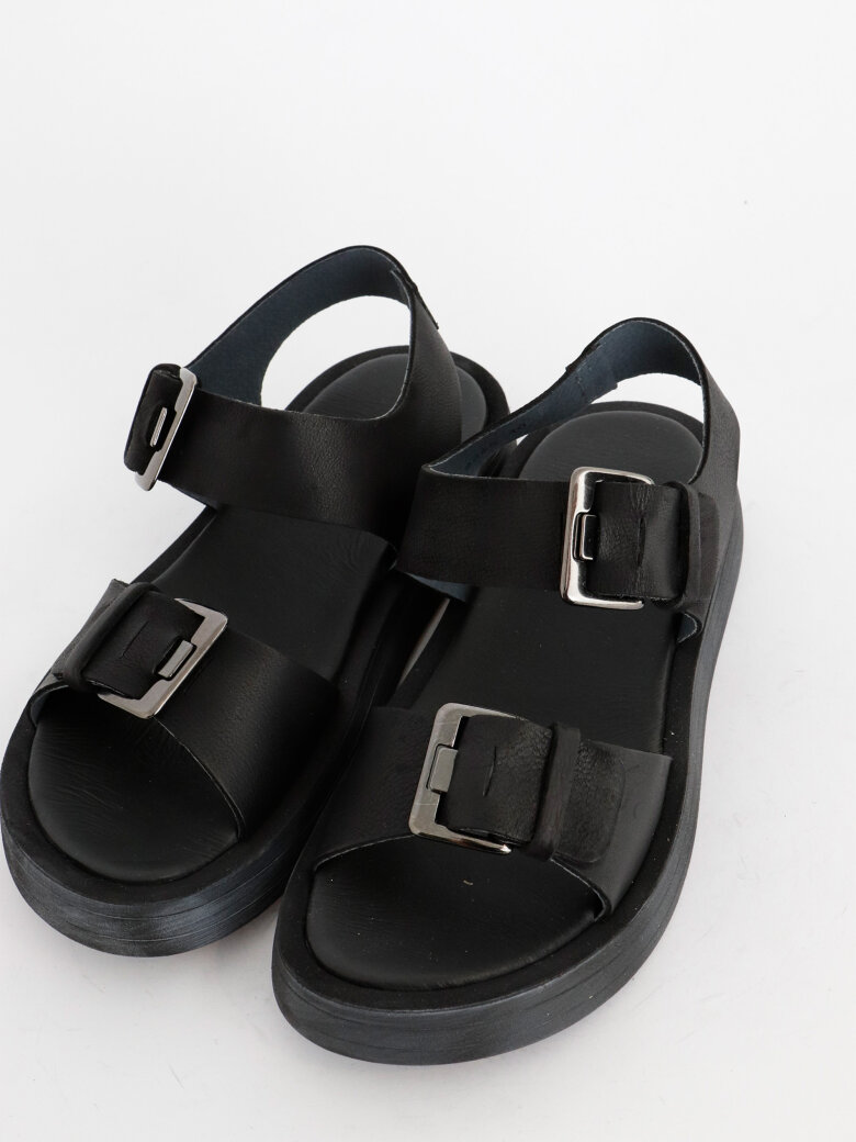 Lofina - Sandal med gummisål og spænde