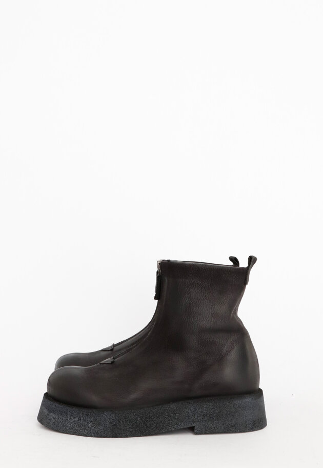 Lofina - Bootie with a zipper