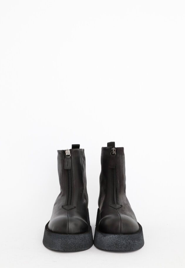 Lofina - Bootie with a zipper